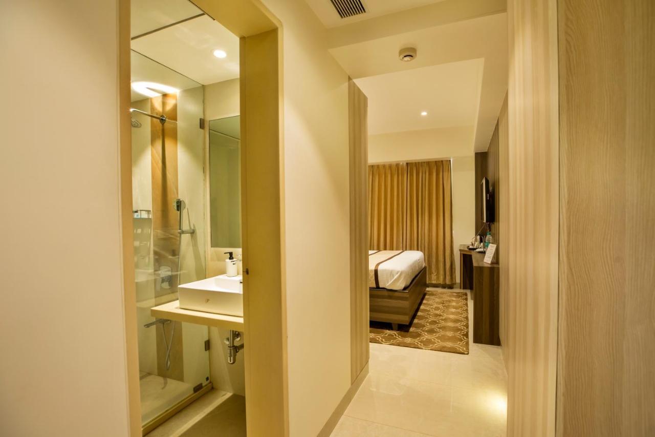 The Thane Club Ngoại thất bức ảnh